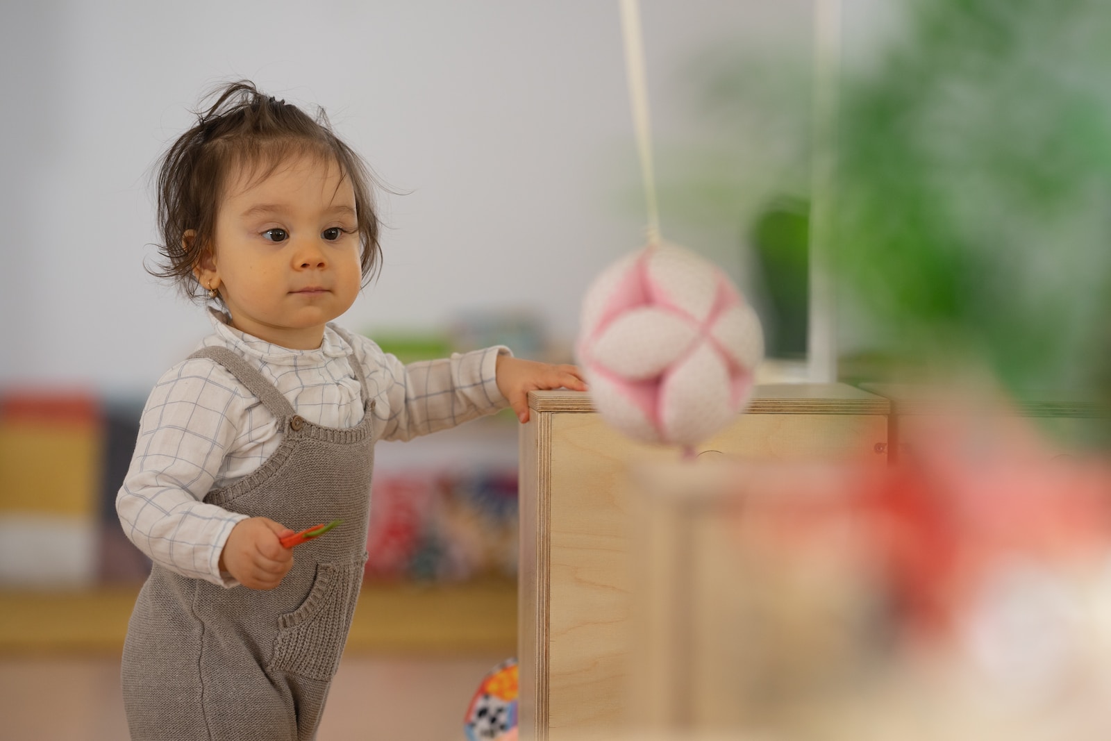 Balle Sensorielle Bébé : L&rsquo;Éveil des Sens dès les Premiers Mois