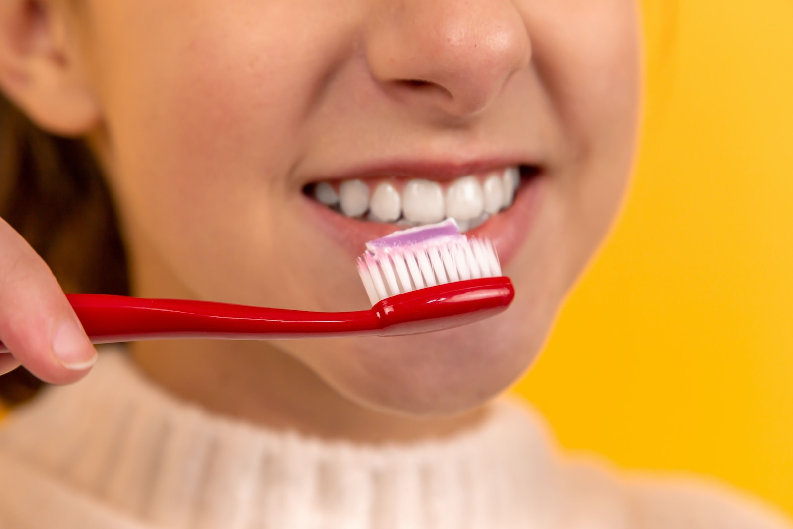 Dentifrice Bébé : Choisir le Meilleur pour une Hygiène Buccale Saine