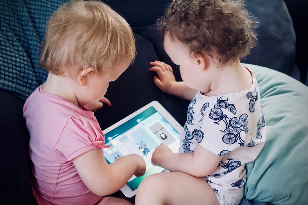 Enfant 3 ans insupportable : comment gérer ces comportements difficiles au quotidien ?